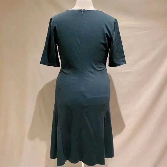 Armani Collezioni Green Knit Dress with Elastic Waist Gather, size 12 - Picture 4 of 10
